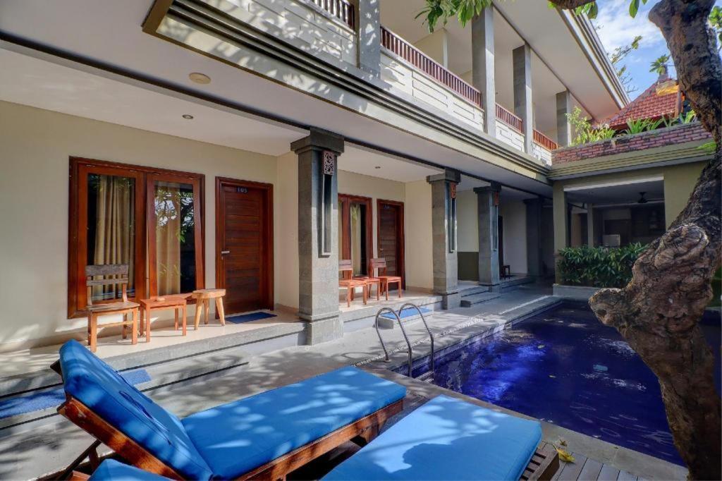 Oyo Life 92852 Singgah Hotel